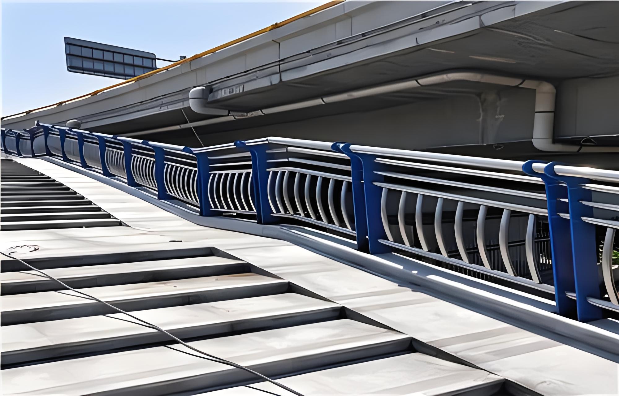 秦皇岛不锈钢桥梁护栏维护方案：确保安全，延长使用寿命